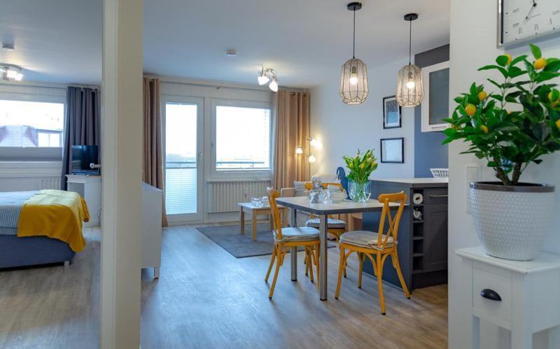 Lemon Tree Apartment *